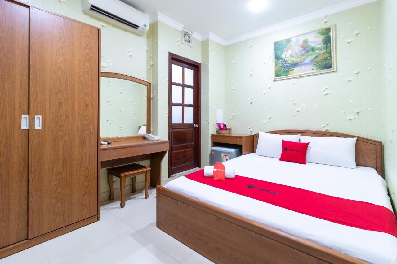 Reddoorz Nam Bac Hotel Phan Dang Luu Phu Nhuan Ho Chi Minh City Exterior photo